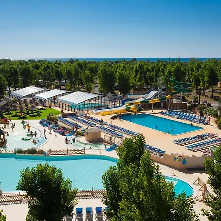 Campingplads Happy Camp Mobile Homes In Le Domaine La Yole
